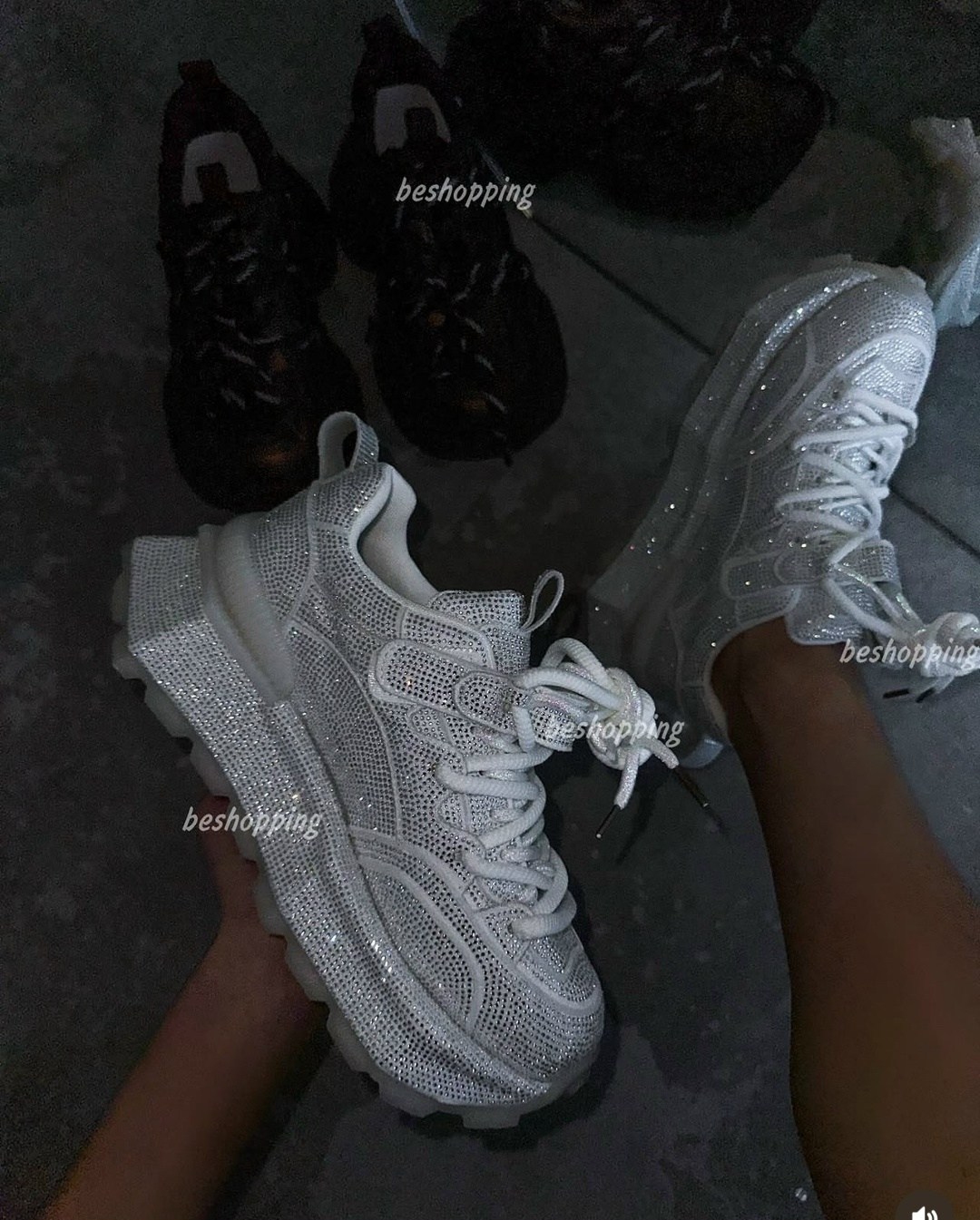 женские кроссовки,кроссовки женские balenciaga,кроссовки в стразах,трендовые кроссовки,кроссовки модные
