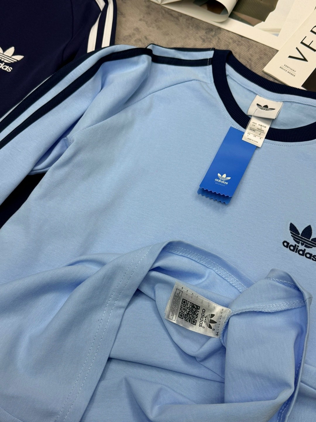 свитшот адидас,adidas long sleeve 3 stripes,адидас кофта,футболка с длинным рукавом adidas,лонгслив адидас