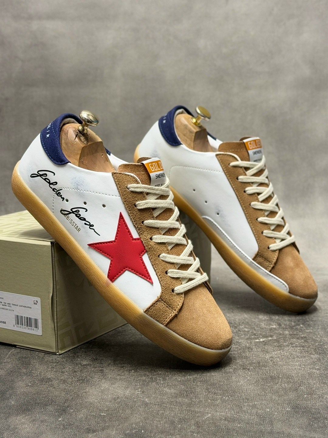 кроссовки golden goose superstar distressed black silver,golden goose deluxe brand черные кожаные кеды superstar с белой звездой,golden goose superstar кеды мужские,кроссовки golden goose super-star с
