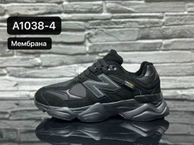 Кроссовки