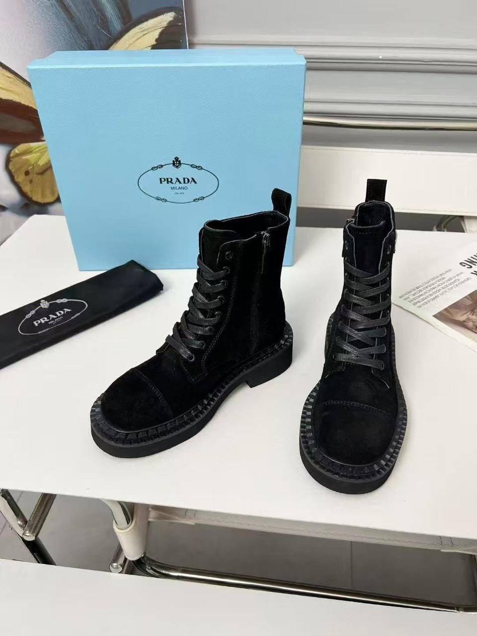 кожаные ботинки prada,,женские кожаные ботинки,ботинки прада,комбинированные ботинки прада