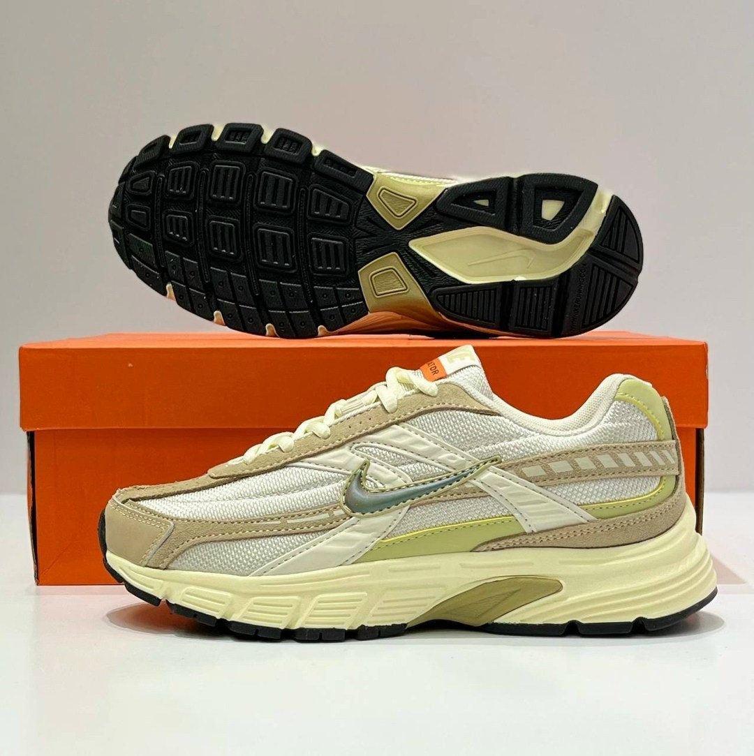 кроссовки nike initiator,мужские беговые кроссовки initiator от finish line nike бежевый,кроссовки,кроссовки мужские nike initiator light bone/limestone/olive aura/cargo khaki,повседневные кроссовки
