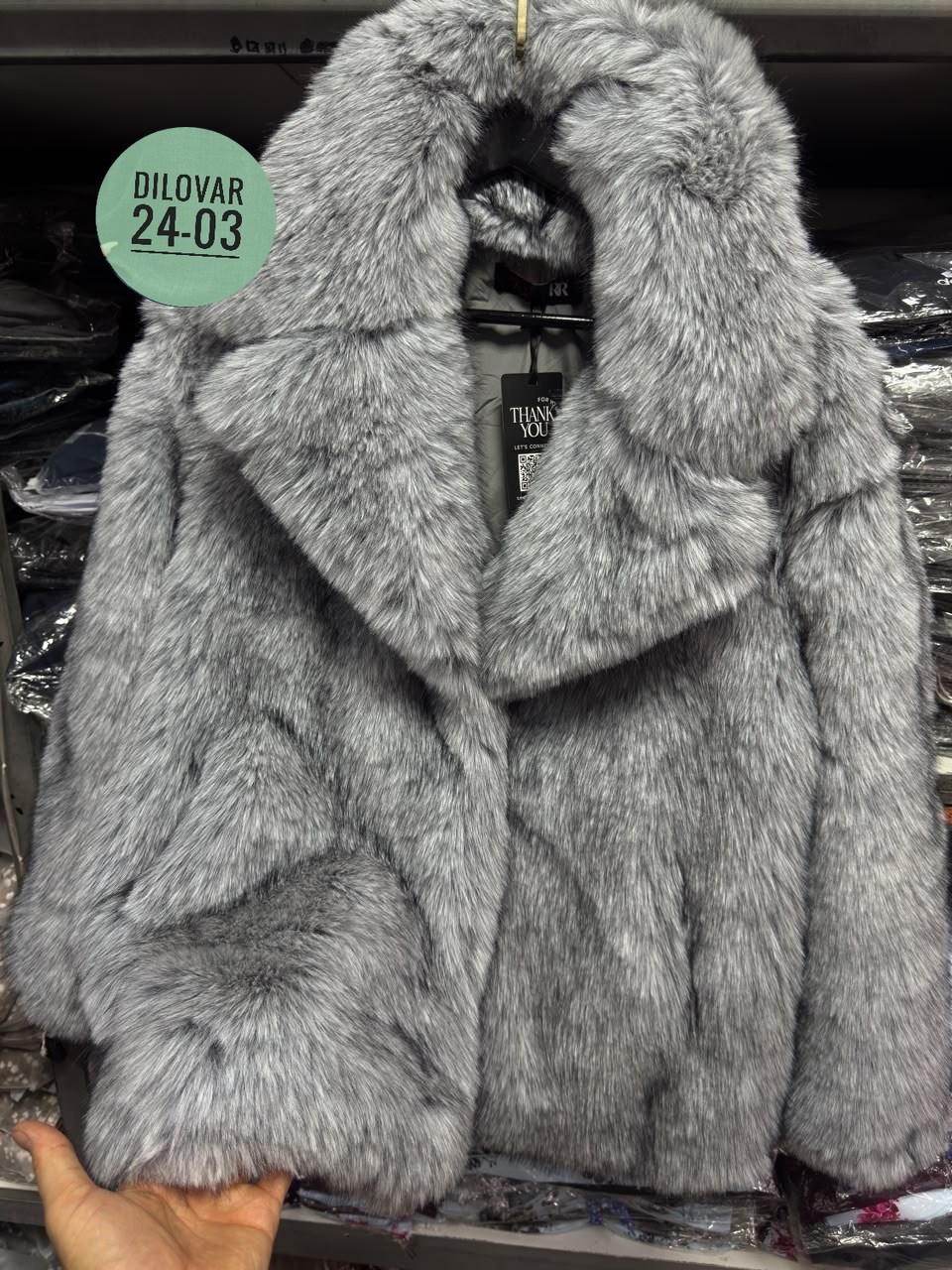 шуба из песца,белый полушубок из меха песца,короткая шуба из меха песца,белая шуба,шубка