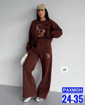 Костюм