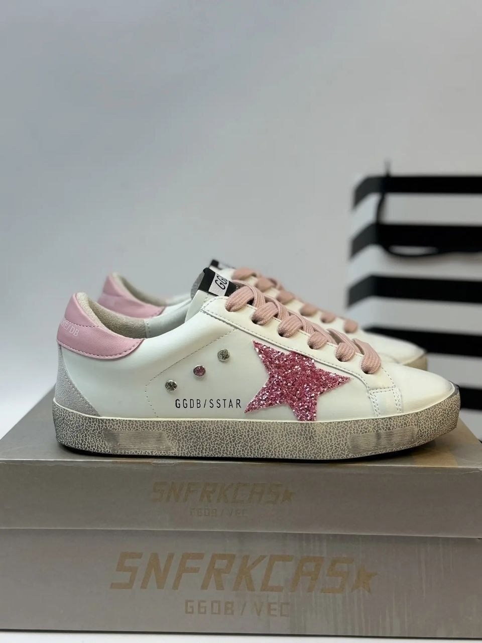 ,кроссовки golden goose,кеды golden goose женские,кеды golden goose,женские кроссовки