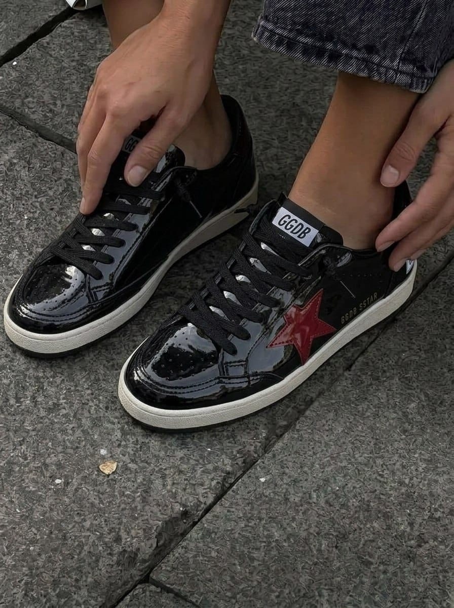 кроссовки ball star черного и белого цвета golden goose,,кроссовки golden goose,кеды golden goose,лаковые кроссовки golden goose