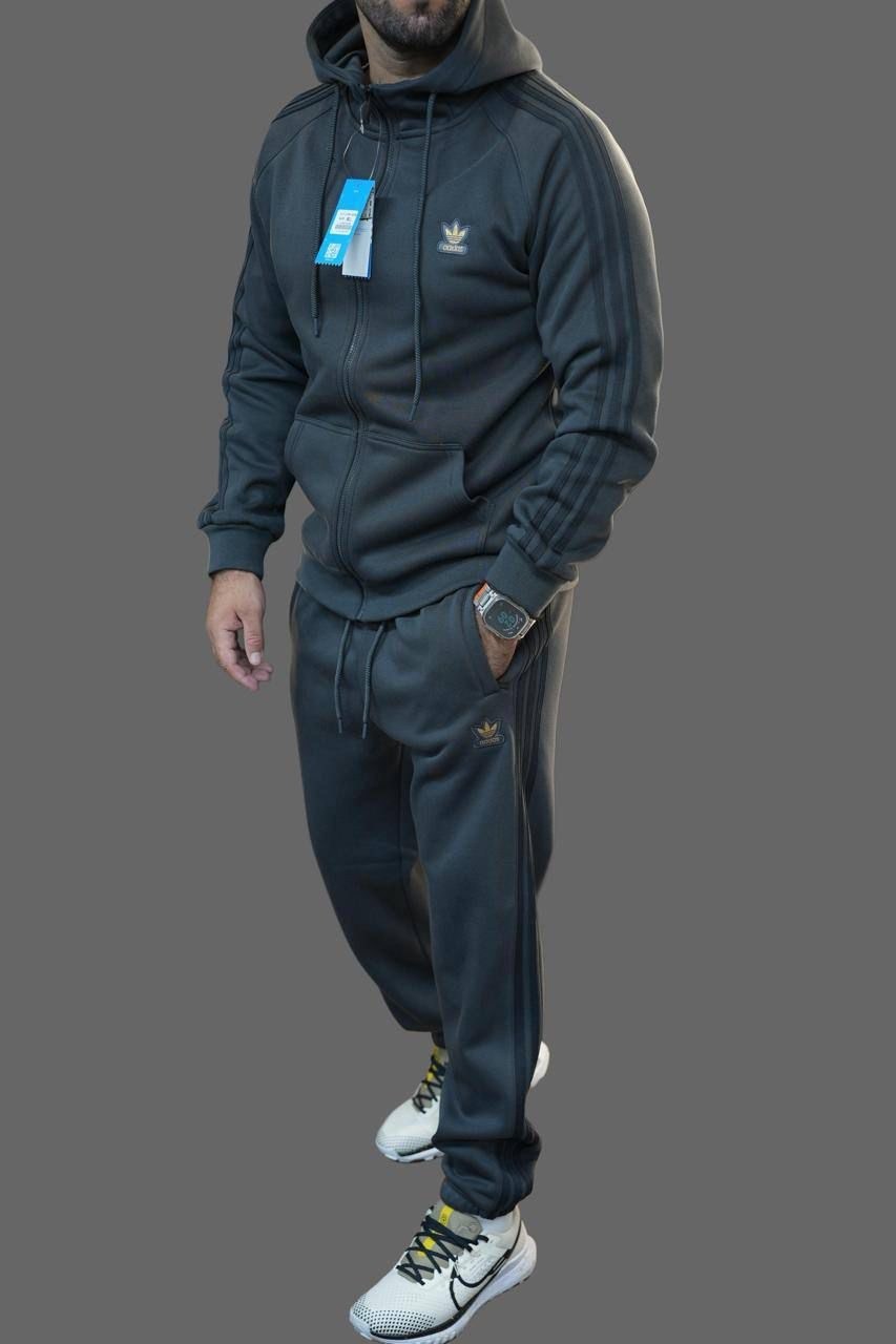 мужской теплый спортивный костюм adidas,костюм спортивный,спортивный костюм большие размеры adidas,спортивный костюм мужской трикотажный adidas хаки,спортивный костюм тёплый adidas