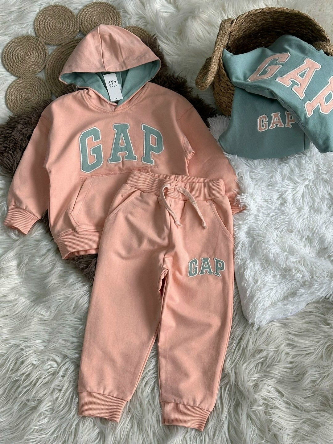спортивный костюм детский gap,костюм спортивный gap,костюм gap,детские спортивные костюмы,комплект одежды gap