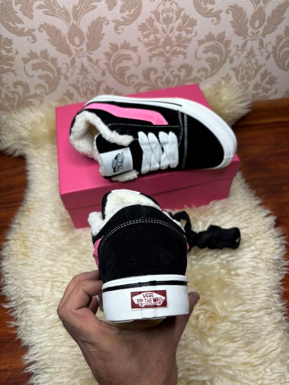 ,кроссовки vans,кеды vans,женские кроссовки,спортивная