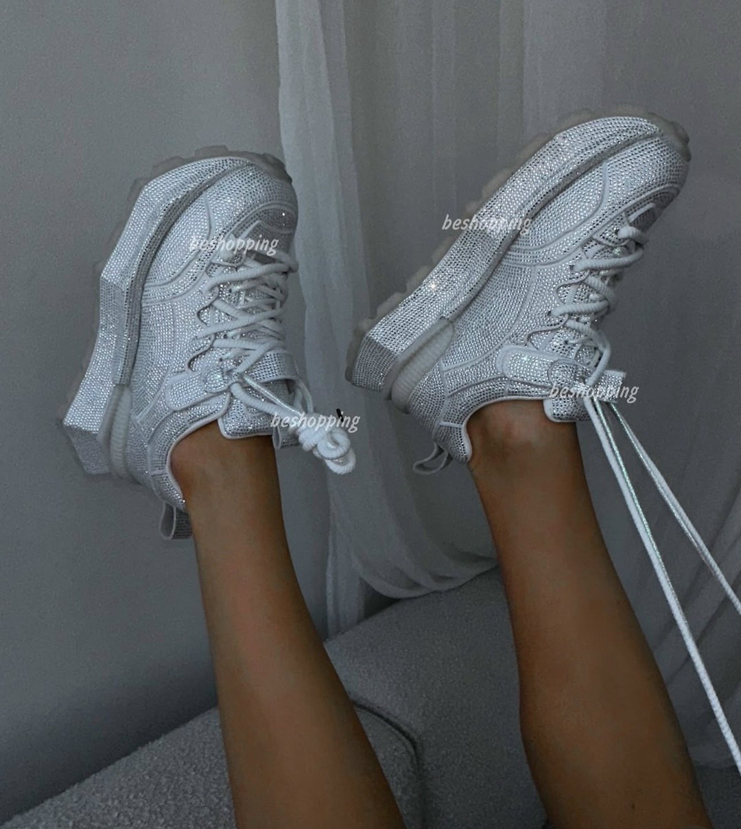 женские кроссовки,кроссовки женские balenciaga,кроссовки в стразах,трендовые кроссовки,кроссовки модные