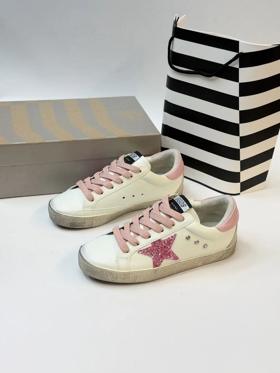 ,кроссовки golden goose,кеды golden goose женские,кеды golden goose,женские кроссовки