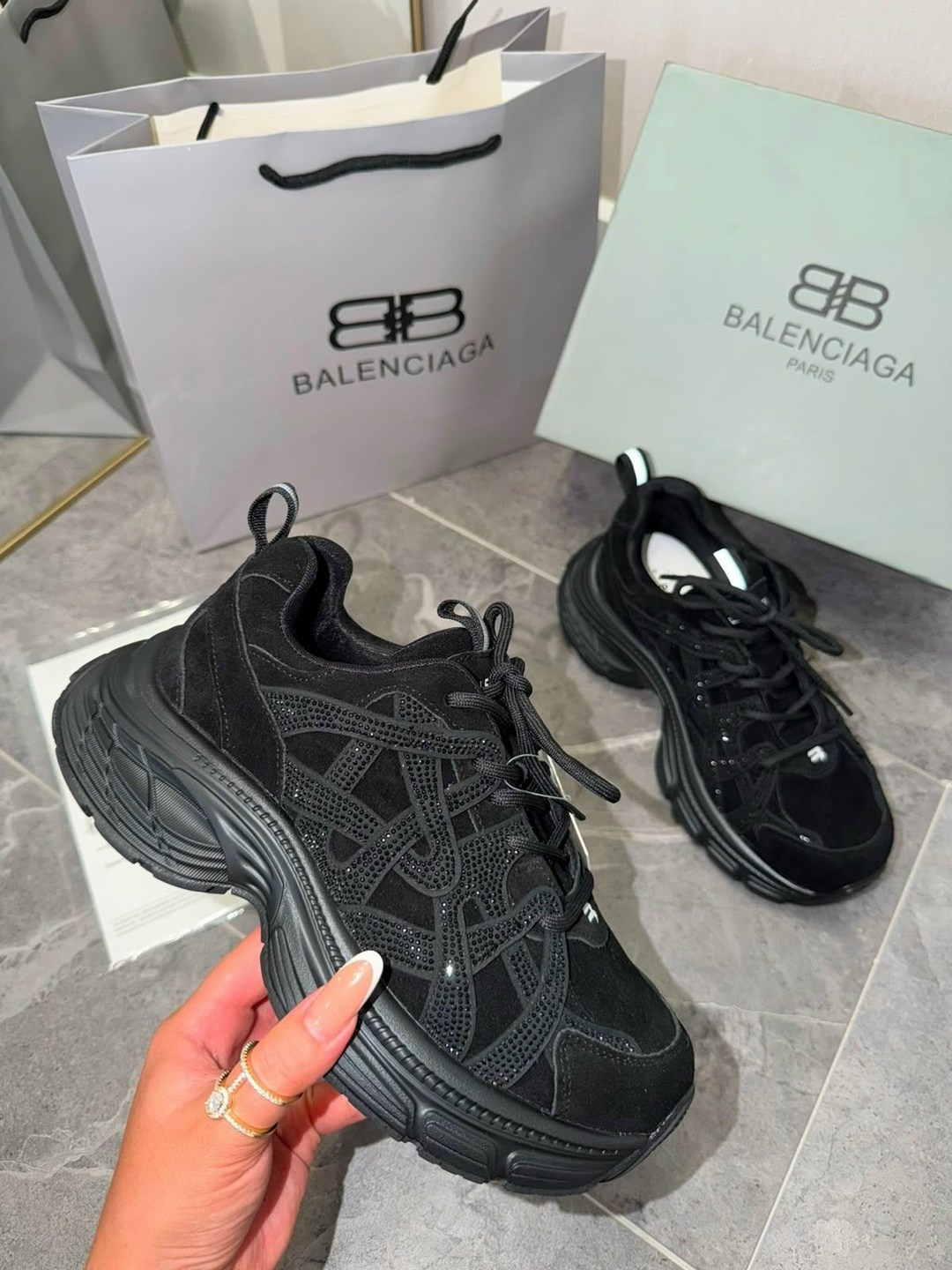 кроссовки женскиe,массивные кроссовки,,balenciaga triple s кроссовки,баленсиага 3 xl кроссовки
