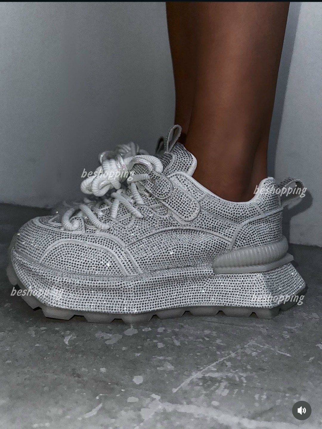 женские кроссовки,кроссовки женские balenciaga,кроссовки в стразах,трендовые кроссовки,кроссовки модные