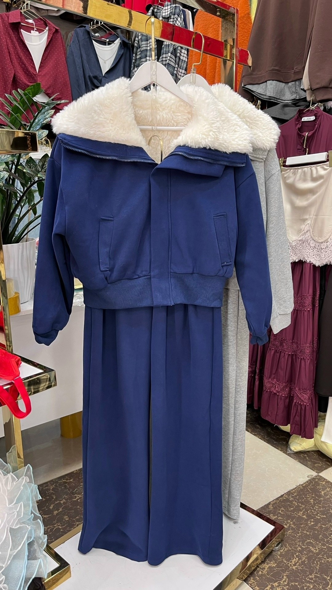 костюм brunello cucinelli,костюм brunello cucinelli premium,cпортивный костюм женский на флисе,теплый костюм на флисе,cпортивный костюм женский теплый