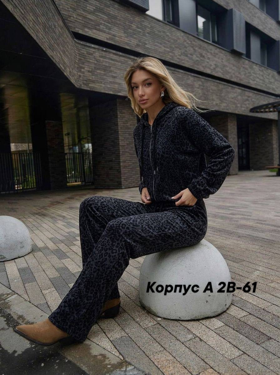 леопардовый костюм,костюм леопардовый женский,женский костюм,спортивный костюм теплый брючный леопардовый majiko,костюм на флисе
