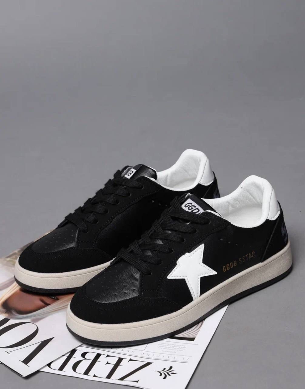 лаковые кроссовки golden goose,кроссовки golden goose с пайетками на платформе,голден гус кеды черные,кеды golden goose,