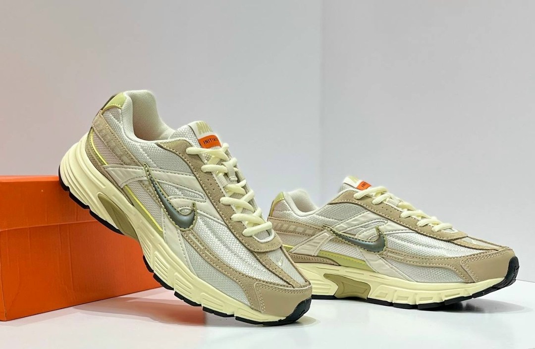 кроссовки nike initiator,мужские беговые кроссовки initiator от finish line nike бежевый,кроссовки,кроссовки мужские nike initiator light bone/limestone/olive aura/cargo khaki,повседневные кроссовки