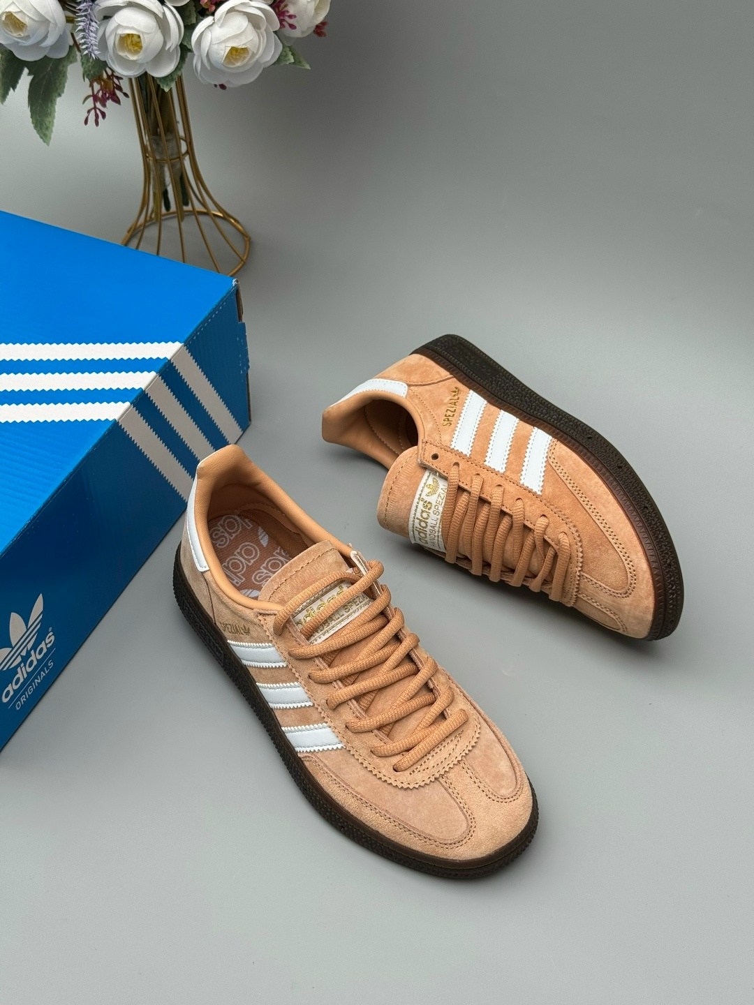 кроссовки handball spezial adidas originals,adidas originals handball spezial,adidas handball spezial,кроссовки adidas handball spezial,кроссовки adidas spezial