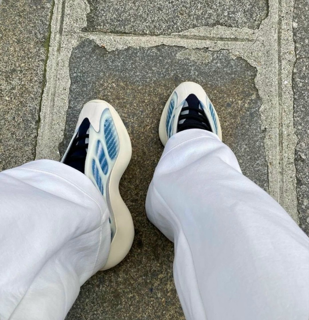 adidas yeezy boost 700 v 3,adidas yeezy boost 700,yeezy 700 v3 kyanite,кроссовки adidas yeezy boost 700 v3,кроссовки adidas yeezy 700