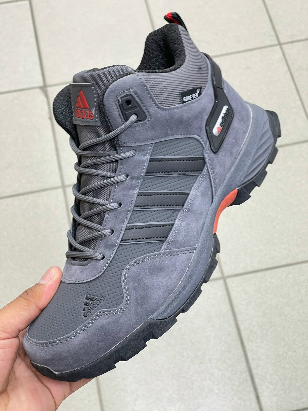 кроссовки мужские зимние adidas,зимние кроссовки адидас мужские с мехом,зимние кроссовки adidas,кроссовки мужские зимние,зимние кроссовки мужские высокие с мехом адидас
