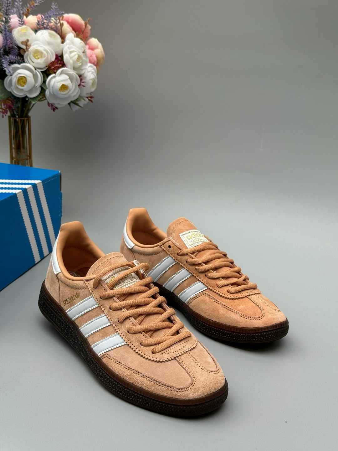 кроссовки handball spezial adidas originals,adidas originals handball spezial,adidas handball spezial,кроссовки adidas handball spezial,кроссовки adidas spezial