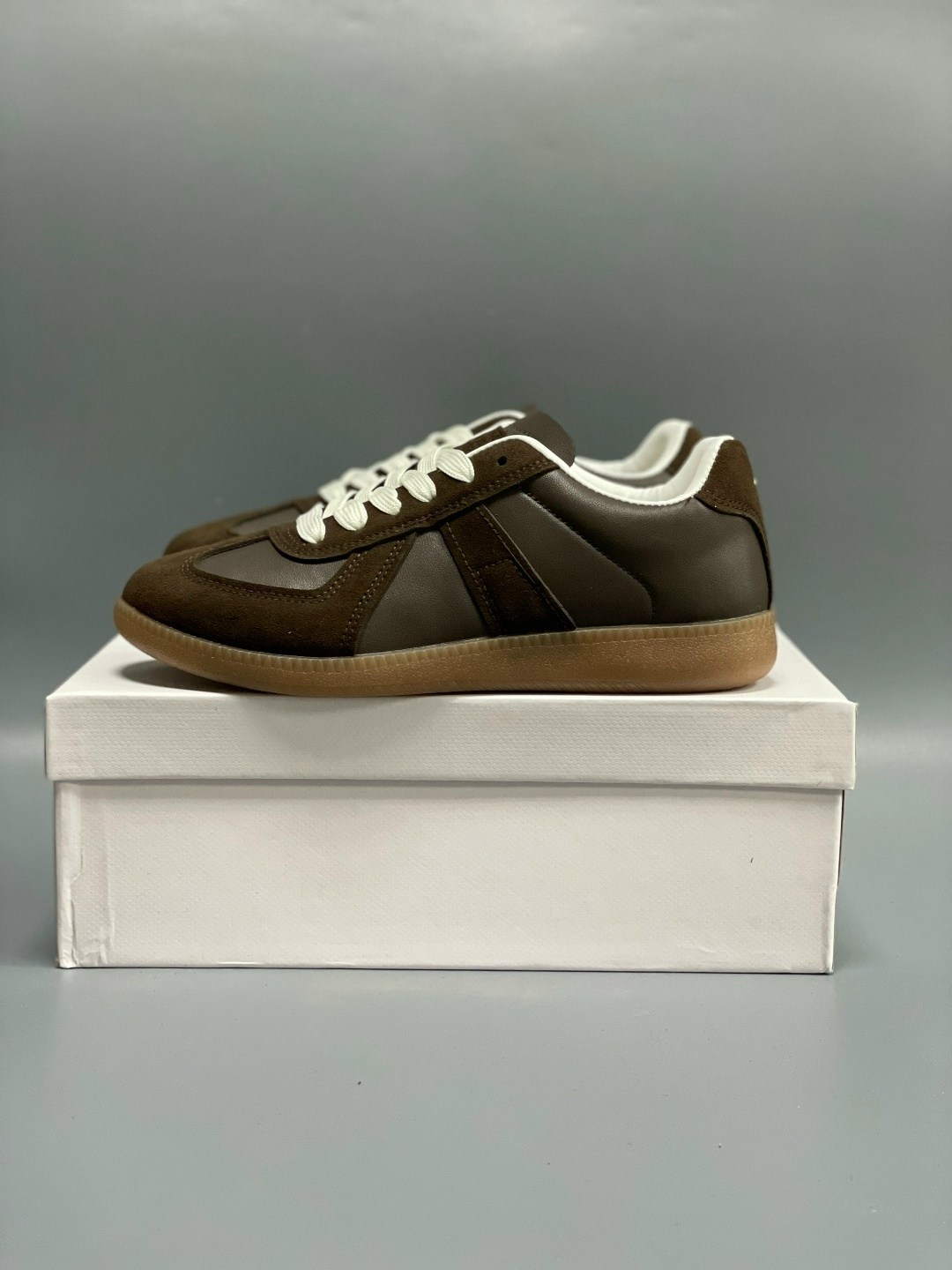кроссовки maison margiela replica коричневый,кроссовки maison margiela replica low top,,maison margiela кроссовки,maison margiela кроссовки replica со вставками коричневый