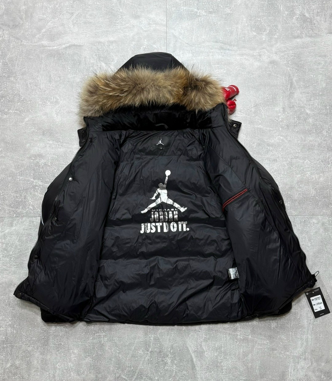 пуховик supreme x jordan,зимняя куртка пуховик,пуховик зимний мужской,пуховик jordan essential,куртка пуховик