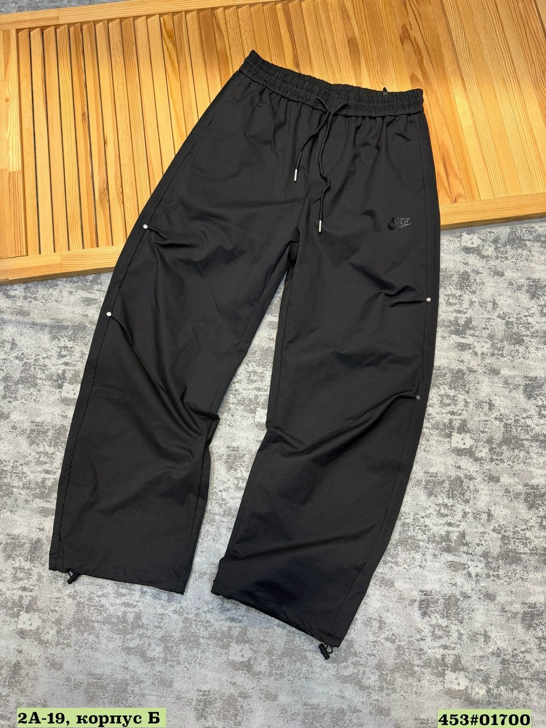 плащевые штаны big swoosh летние найк джоггеры nike 396985725,плащевые штаны big swoosh летние найк джоггеры nike,спортивные брюки,спортивные штаны nike,спортивные брюки мужские