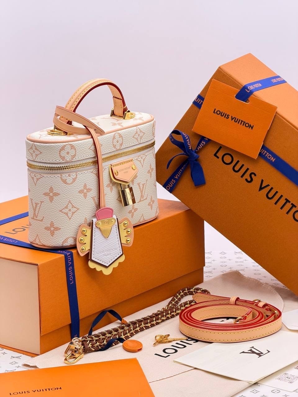 louis vuitton женская сумка,louis vuitton сумка,сумка,сумка косметичка louis vuitton,сумки модные