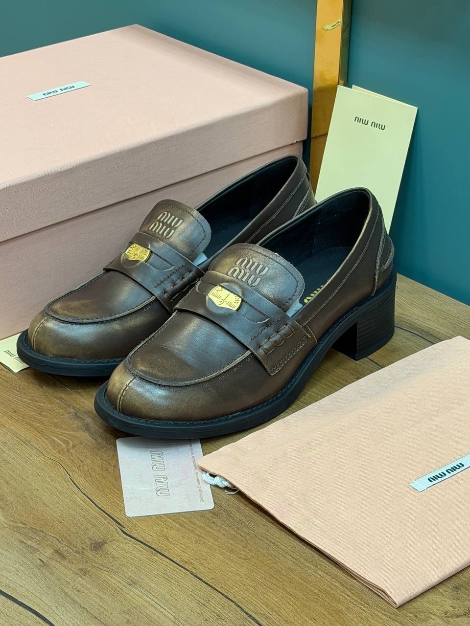 лоферы miu miu,,лоферы женские,лоферы миу миу,туфли miu miu кожаные лоферы