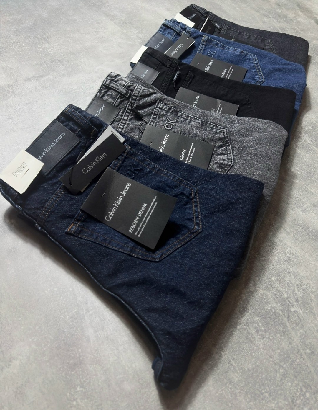 мужские джинсы,мужские светло-синие джинсы calvin klein,джинсы для мужчин,джинсы мужские прямые,джинсы мужские оригинальные calvin klein