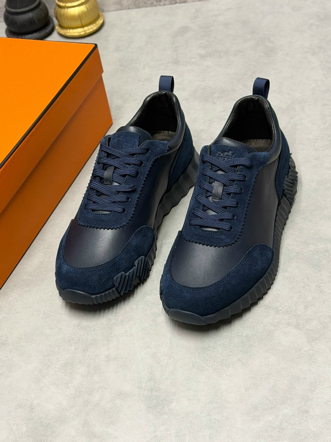 кроссовки hermes мужские,hermes кроссовки,кроссовки мужские,брендовые мужские кроссовки,мужские кроссовки hermes 73423