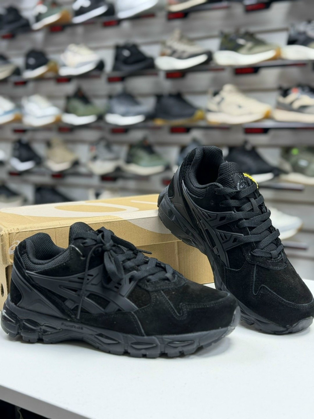 мужские кроссовки asics,мужской кроссовки,кроссовки asics,кроссовки asics gel kayano trainer,кроссовки