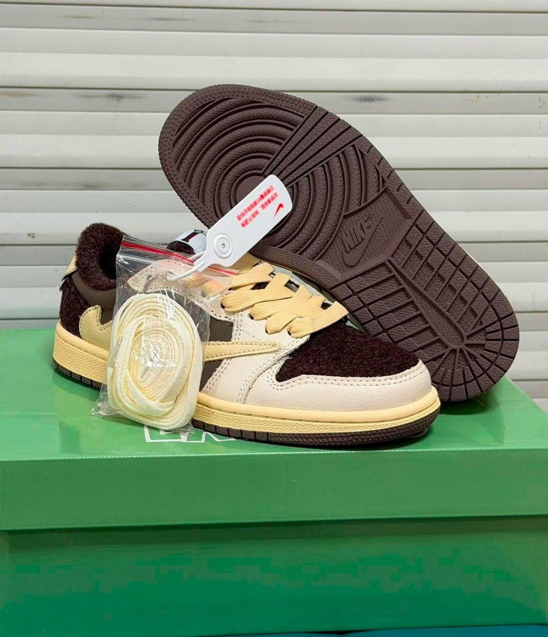 кроссовки air jordan 1 low x travis scott 'shy pink' unisex,кроссовки nike air jordan 1 low x travis scott x labubu,nike air jordan 1 low travis scott,кроссовки nike air jordan 1 low travis scott x la