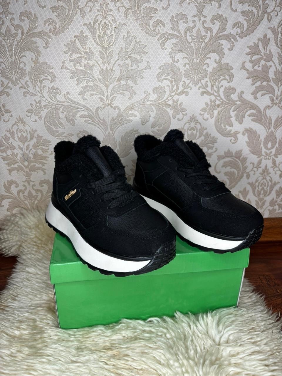 кроссовки женскиe,зимние кроссовки adidas,кроссовки зимние женские,,зимние кроссовки
