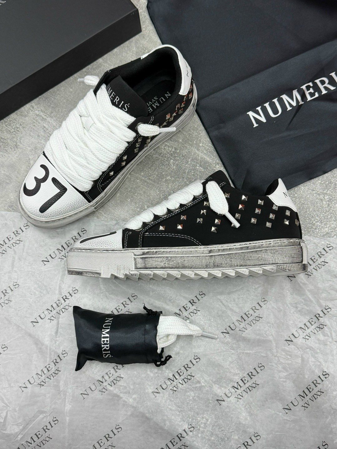 ,кроссовки philipp plein,кеды валентино мужские,кроссовки модные мужские,спортивная