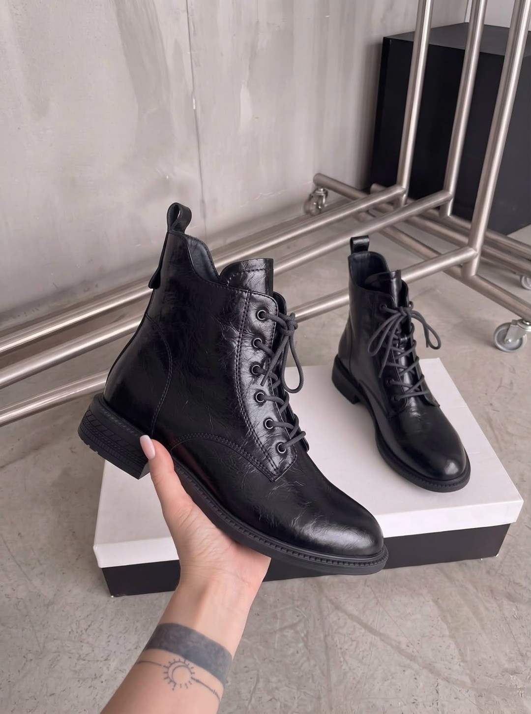 ,ботинки balenciaga лакированные черные,женские ботинки,ботинки,ботинки лакированные