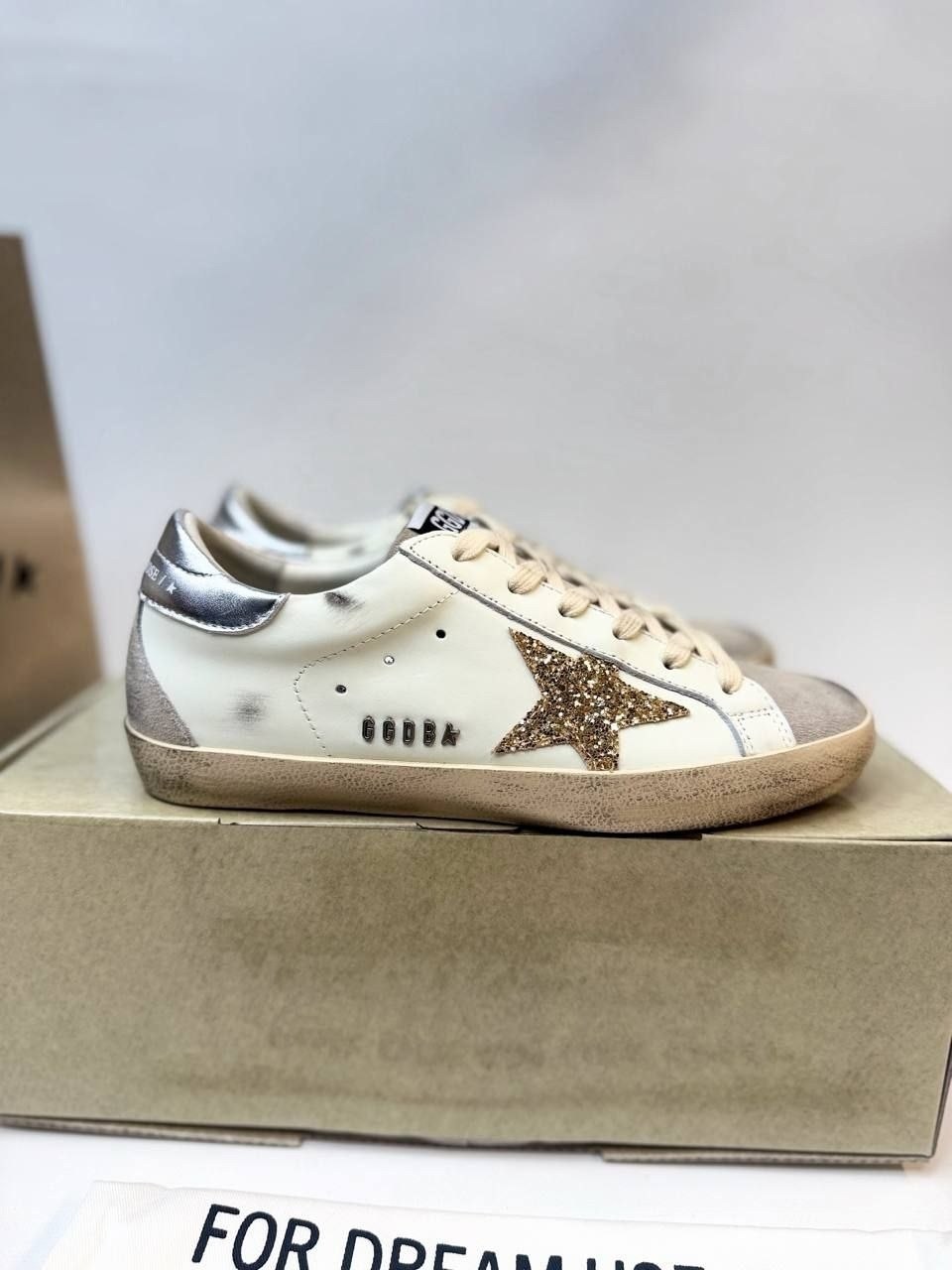 golden goose super star,golden goose superstar,golden goose sneakers,golden goose deluxe brand белые кожаные кеды,golden goose super star low top sneakers