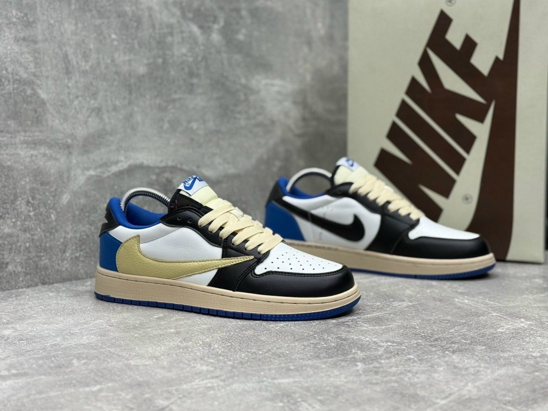 nike air jordan 1 low travis scott,air jordan 1 low travis scott,nike air jordan 1 low travis scott x fragment,кроссовки nike air jordan 1 low & travis scott,nike x travis scott air jordan 1 low