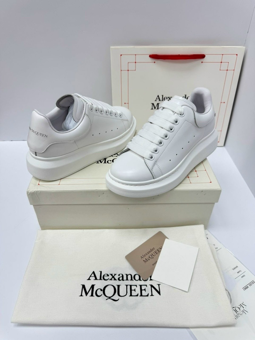 кроссовки женские alexander mcqueen,кроссовки alexander mcqueen,кроссовки alexander mcqueen белые,alexander mcqueen кеды,alexander mcqueen кроссовки мужские белые