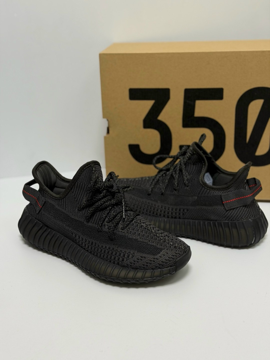 кроссовки адидас изи буст 350 оригинал,adidas yeezy boost 350 v 2,кроссовки adidas yeezy boost 350,adidas yeezy boost 350,кроссовки с технологией изи буст 350 (yeezy boost 350)