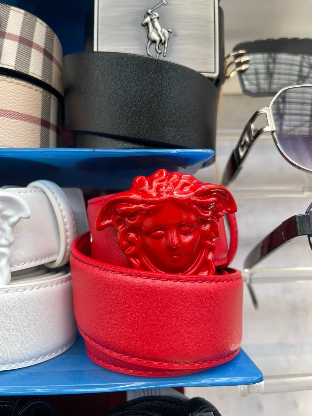 мужской ремень versace,пояс мужской versace,versace ремень,ремень версаче,ремень с пряжкой medusa и логотипом versace черный