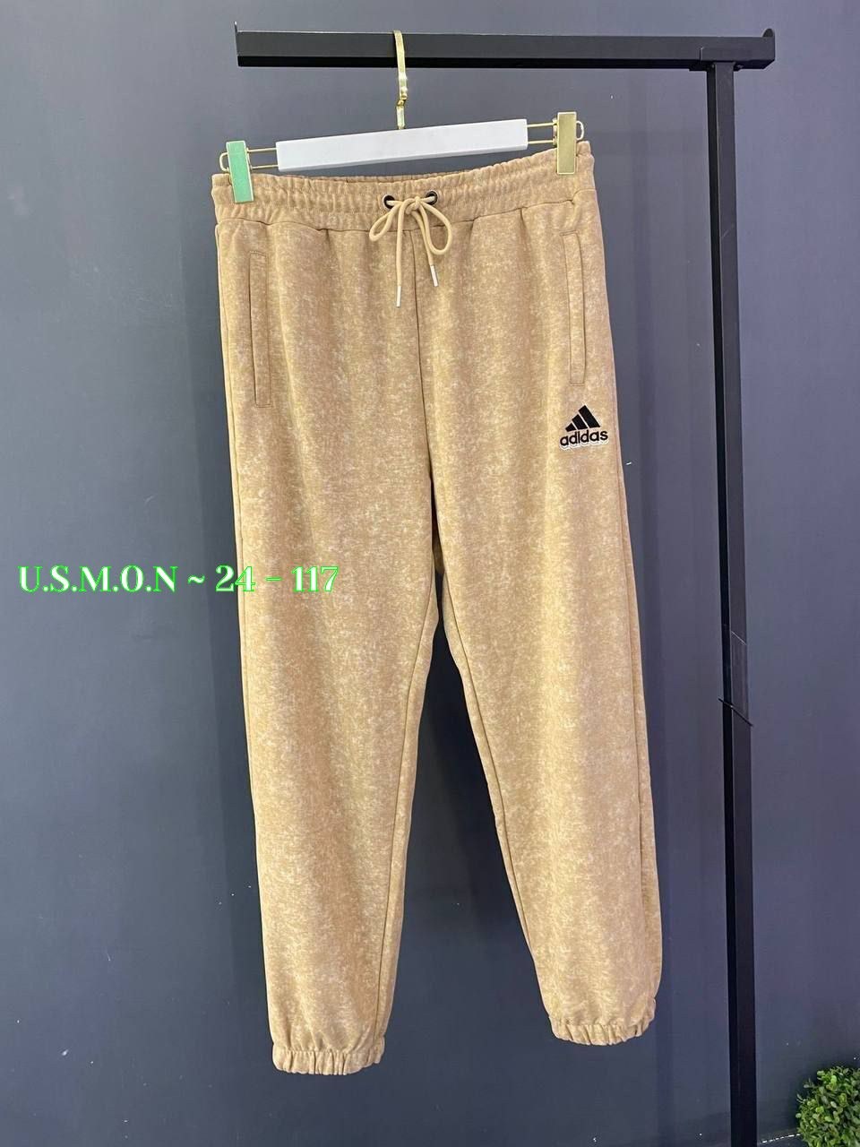 спортивные штаны adidas,мужские спортивные штаны adidas,спортивные штаны,брюки спортивные adidas,спортивные штаны adidas originals