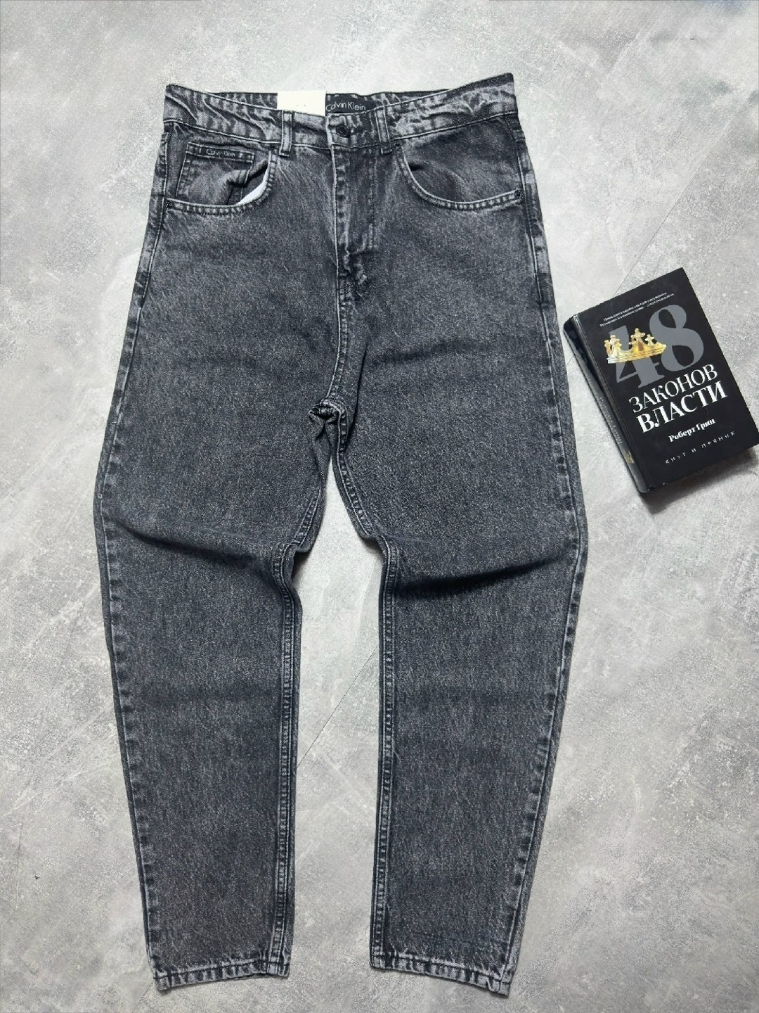мужские джинсы,мужские светло-синие джинсы calvin klein,джинсы для мужчин,джинсы мужские прямые,джинсы мужские оригинальные calvin klein