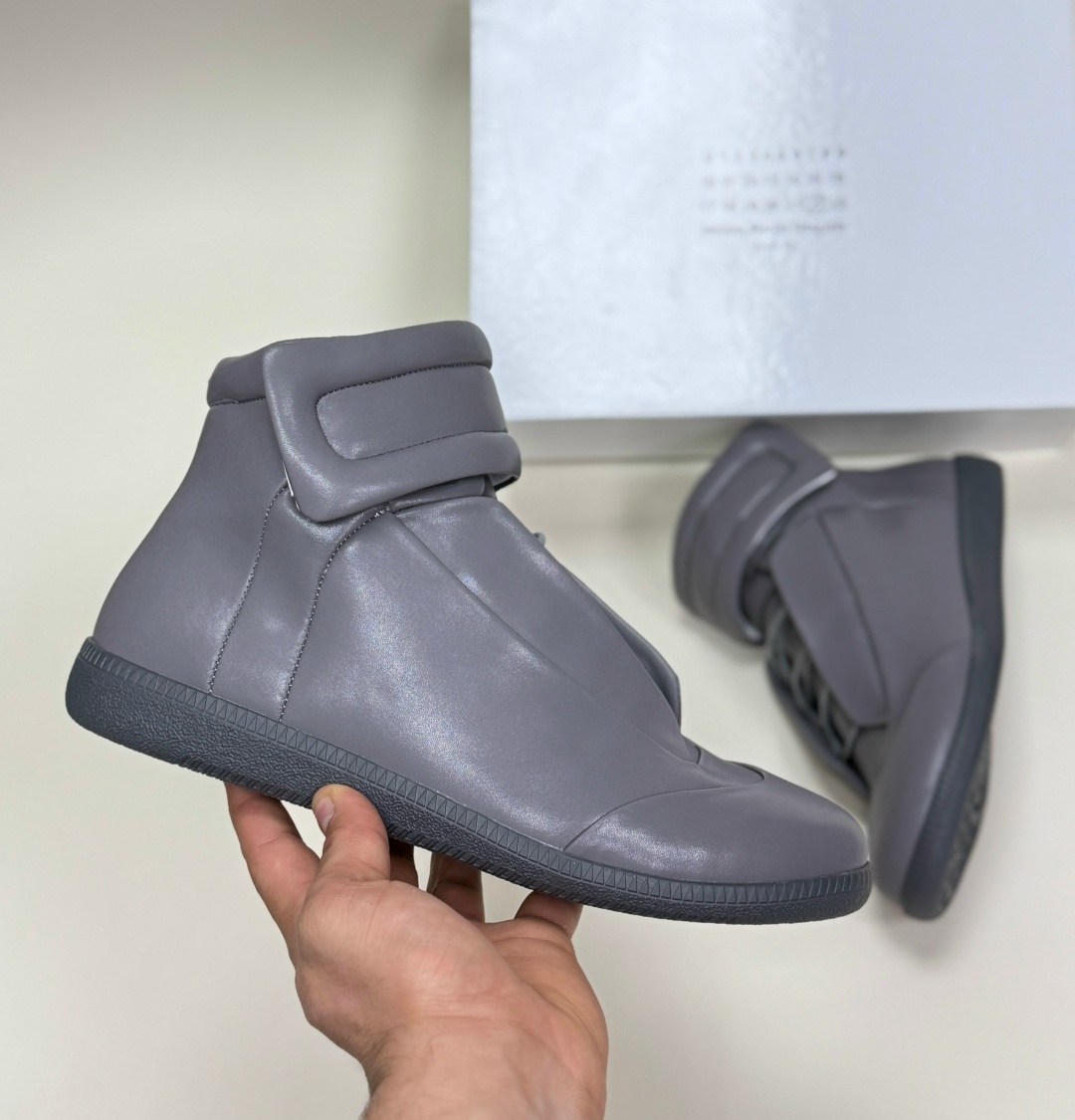 кроссовки maison margiela future,кроссовки maison margiela,maison margiela future high-top leather sneakers,maison margiela shoes new leather future 36 sneakers white size 6,maison margiela future hig