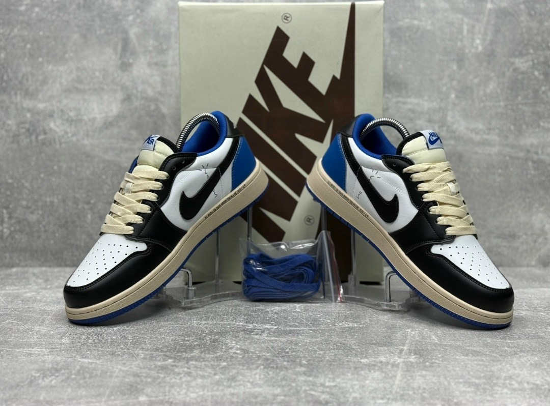 nike air jordan 1 low travis scott,air jordan 1 low travis scott,nike air jordan 1 low travis scott x fragment,кроссовки nike air jordan 1 low & travis scott,nike x travis scott air jordan 1 low