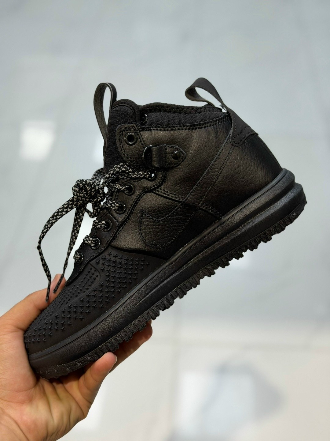 кроссовки nike lunar force 1 duckboot,кроссовки зимние nike lunar force 1 duckboot,nike air force 1 lunar duckboot,кроссовки nike lunar force 1,nike lunar force 1 duckboot
