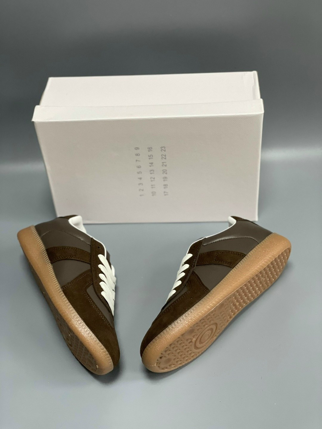 кроссовки maison margiela replica коричневый,кроссовки maison margiela replica low top,,maison margiela кроссовки,maison margiela кроссовки replica со вставками коричневый