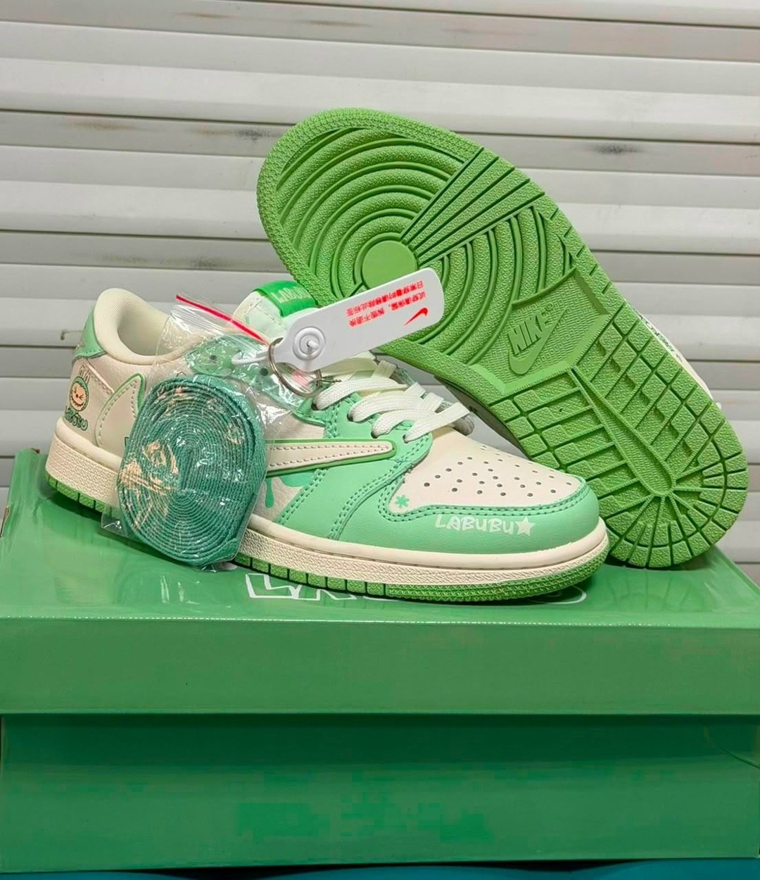 кроссовки air jordan 1 low x travis scott 'shy pink' unisex,кроссовки nike air jordan 1 low x travis scott x labubu,nike air jordan 1 low travis scott,кроссовки nike air jordan 1 low travis scott x la