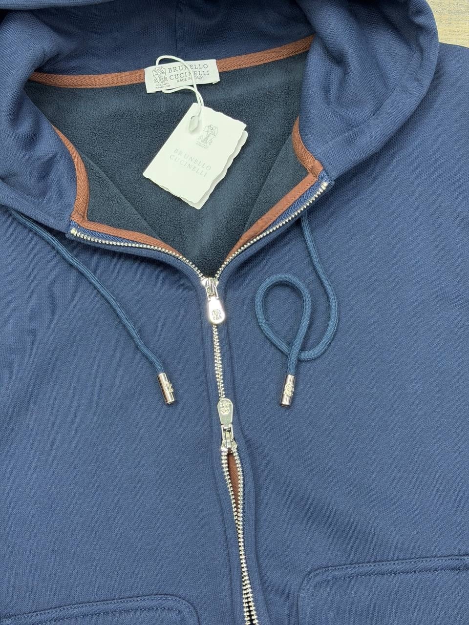 спортивный костюм brunello cucinelli,мужской спортивный костюм brunello cucinelli,спортивный костюм loro piana,brunello cucinelli костюм,спортивный костюм brunello cucinelli premium navy